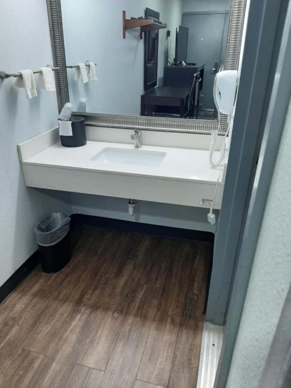 Double Room with Two Double Beds - Non-Smoking